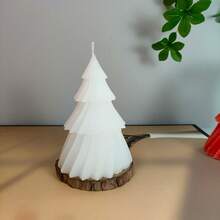 1pc, Handmade Christmas Tree Shaped Scented Candles, Slight Color Difference, Suitable For Home Decor, Restaurant, Birthday, Party, Bathroom Aromatherapy Christmas Decorations Room Decor, Christmas Gifts