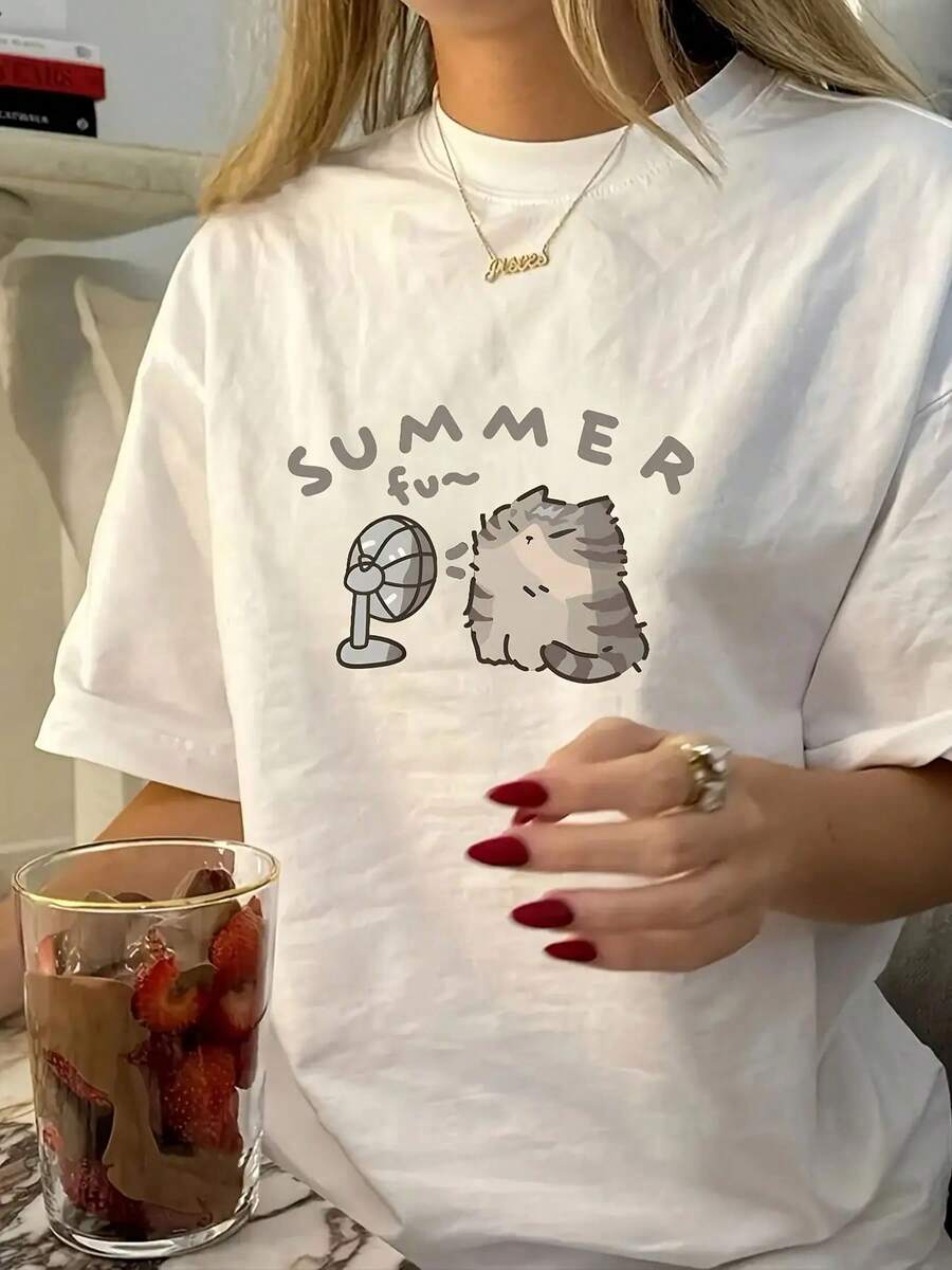 Camiseta transpirable suave para mujer - Lindo diseño gráfico de verano con cuello redondo blanco minimalista para uso diario y trajes de playa - Camiseta ligera y casual para amantes de los gatos, moda de primavera, diseño juguetón, material cómodo, camiseta de manga corta, entusiastas de la moda, diseño de luna y estrellas celestiales, disponible en negro y blanco, tejido de 171 g/m² - blanco - Ver 1
