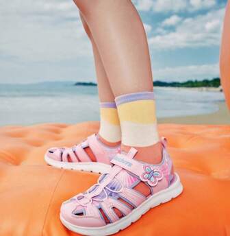Skechers Girls' Cartoon Hook And Loop Casual Sandals