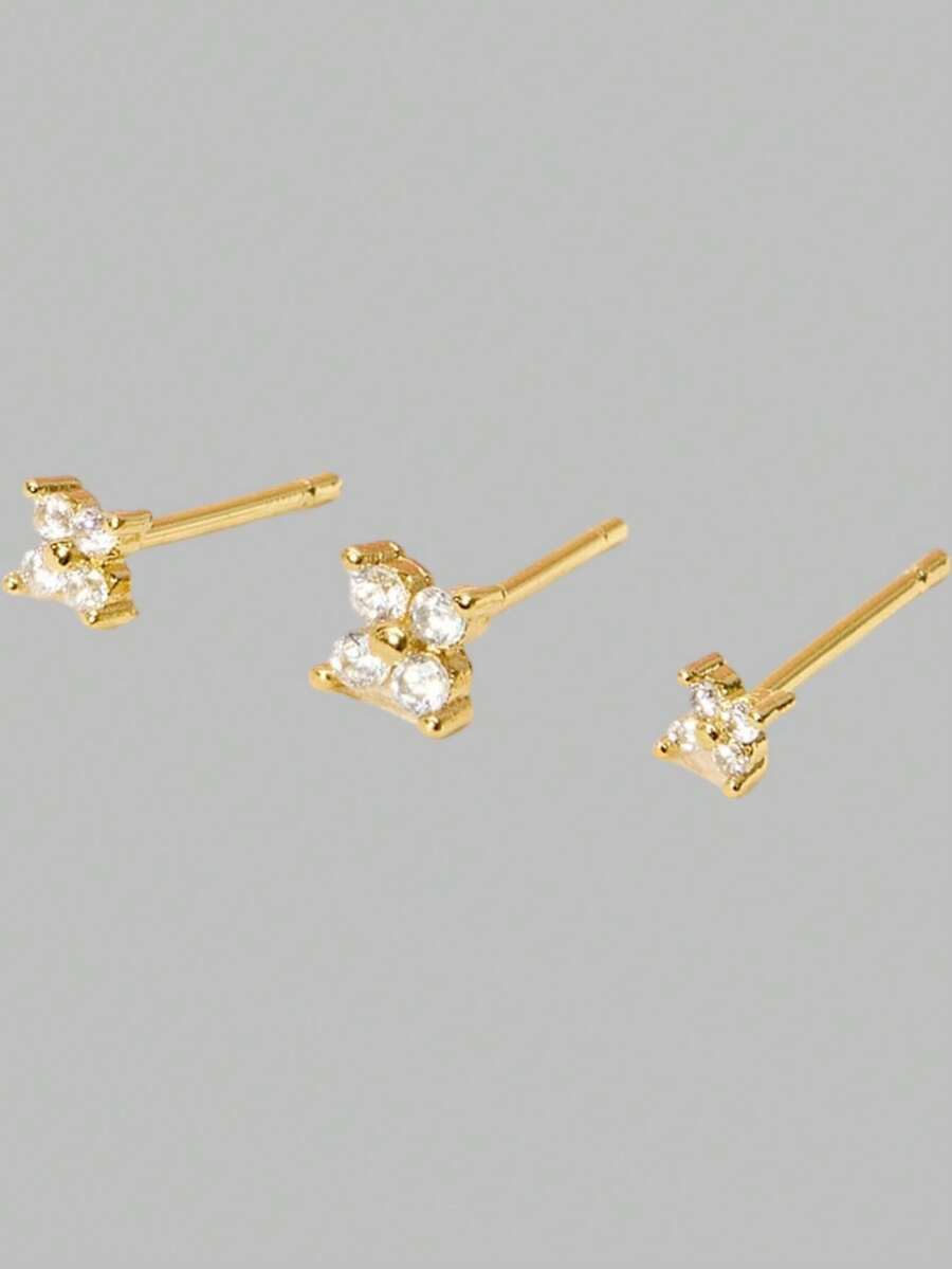 DareSee 3件套精致锆石花朵耳钉，18K镀金，小巧可爱，适合耳骨、耳屏等穿孔，是情人节、妈妈、母亲节、音乐节、Y2K音乐节、秋季圣诞节、冬季圣诞节的理想礼物。