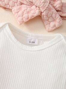 3pcs Baby Girls Set: White Ribbed Bodysuit With Flutter Sleeves, Adjustable Button Floral Layered Dress In Light Pink, And Headband - Baby Pink - View 4