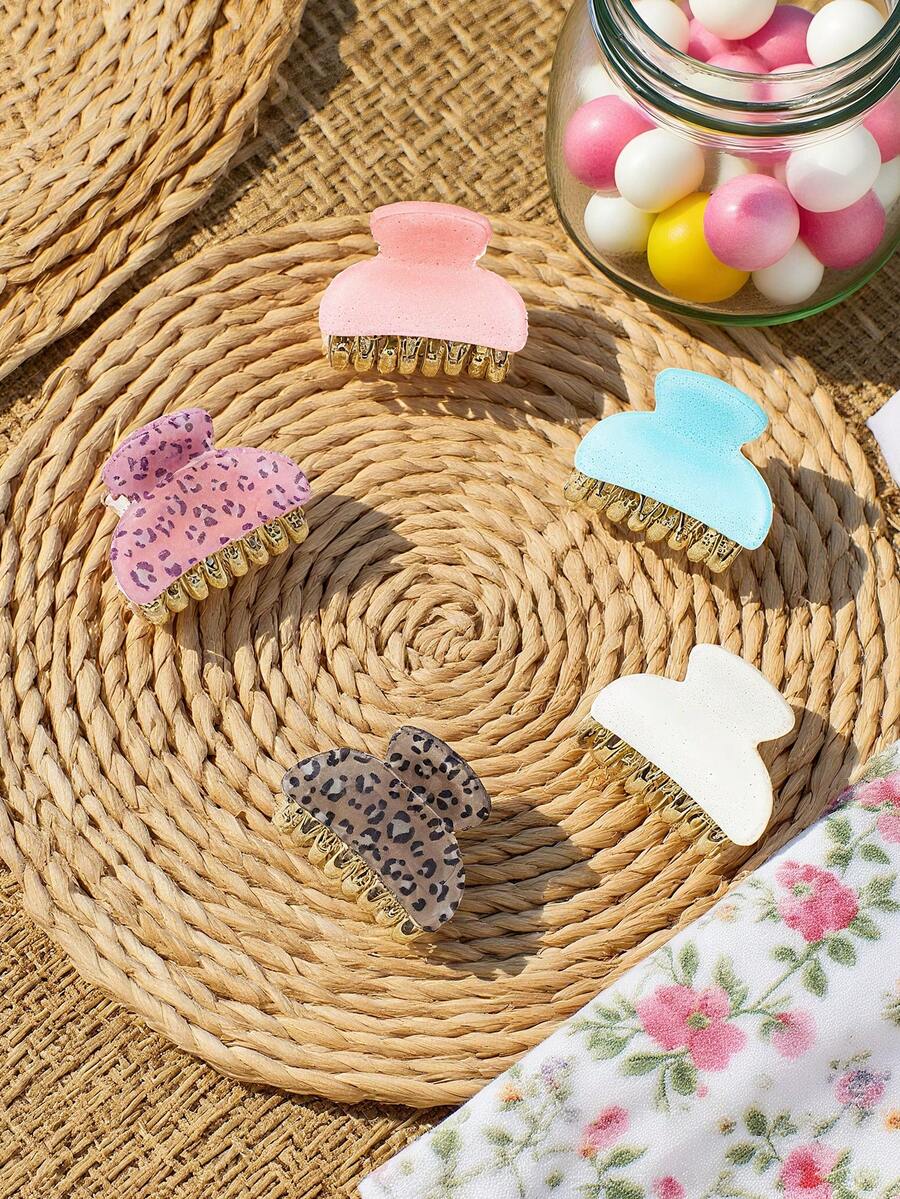 3/6 piezas Clip de leopardo de tamaño mediano aleatorio, clip de unicolor de moda y colorido, de lujo y temperamento, método de placa de clip, accesorio para el cabello tipo pinza para vestir, adecuado para uso diario de mujeres/niñas, hogar, escuela, playa, trabajo, fiesta, vacaciones, cumpleaños, Día de San Valentín, Día de la Madre, boda, festival de música, graduación, clip de pelo elegante, accesorio de invierno para el cabello