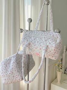 1Pc Pink Floral And Strip Pattern Duffel Bag With Large Capacity, Lightweight Travel Bag With Cute Prints - Perfect For Overnight Trips, Sports And Everyday Use.Travel Luggage Bag Women Gym Bag With Wet Bag Women Carry On Weekender Bag Gym Bag For Going Out, Short Trip, Fitness, Sports, Traveling Travel Accessories Travel Outfit Airport Travel Stuff Clothes Luggage Bag Christmas Gift Ideas - 粉色 - 查看 4