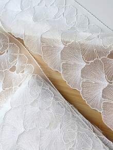 1 Yard Tulle Lace Trim, 15cm Wide, Sewing Accessory For Dress, Gown, DIY Decoration - White - View 1
