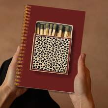 1 szt. Czerwony spiralny notes z nadrukiem w panterkę i wzorem pudełka zapałek – 14,2 x 21 cm, 50 kartek – idealny do pracy, nauki i na prezent – modne artykuły biurowe i szkolne, uroczy notes