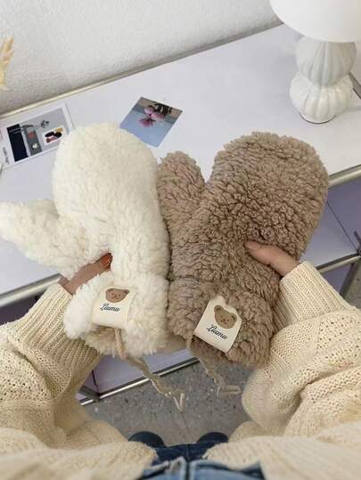 1 Pair Plush Lined Warm Gloves - Stretchy Winter Warm Gloves With Cute Bear Face & Heart Cutout Design, Suitable For Cycling, Outdoor & Daily Use, Hand Wash/Dry Clean - Outdoor Cold Weather Accessory, Comfortable Style