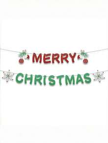 Ensemble de décorations de Noël, bannière murale avec lettres de Noël, flocons de neige et drapeaux. Décoration créative pour l'ambiance festive de Noël