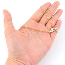 1pc Classic Fashion Crystal Bow Letter Necklace, Women's Gold Stainless Steel Lip Chain Necklace - Gold Micro-inlay - View 3