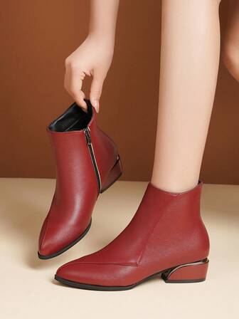 Botas de exterior con puntera puntiaguda, tacón grueso metálico y suela de piel sintética para mujer, moda occidental para todas las temporadas 2025