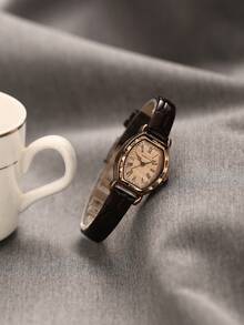1pc Women's Minimalist Vintage Roman Numeral Leather Belt Watch, Suitable For Daily Decoration