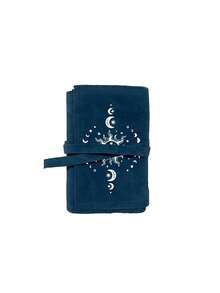 Organizador de baraja de tarot de terciopelo, impreso con patrón de sol y luna, con cierre de cordón, funda protectora de tela suave, bolsa portátil, portador de tarjetas, adecuado para almacenar tarjetas y artículos pequeños. Portador de tarjetas de tarot, protector de tela para tarjetas y artículos, también un regalo para amigos, regalo de cumpleaños, regalo de aniversario, regalo de Navidad, regalo de Pascua.