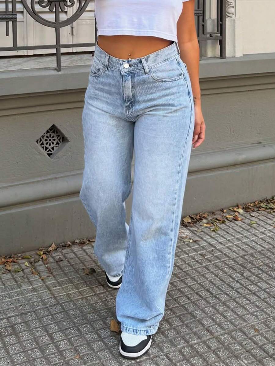 Women's Boyfriend Loose Straight Leg Jeans - Blue - View 1