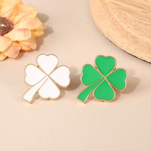 1pc Lucky Four-Leaf Clover Brooch, Personalized Versatile Fashion Commuter Cartoon Badge Brooch, Commuter Party Birthday Gift Christmas