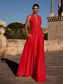 جمبسوت قفز بسحاب ظهر مفتوح وشق عالي من قماش محبوك أحادي اللون، مناسبة للعطلات والأعياد والحفلات وعودة المدارس وحفلات العزاب والمسارح والحفلات الموسيقية في الربيع والصيف