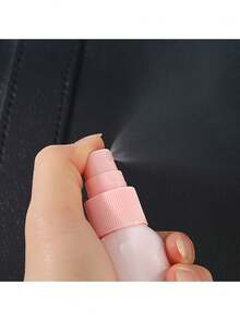 3 frascos de spray líquido recarregáveis de cores aleatórias, adequados para casa, escritório, ambientes externos e outros cenários de pulverização, especialmente adequados para viagens, bonitos e fofos, capacidade para frasco único de 2,03 oz