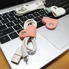 Minimalist Solid Color Heart-Shaped Leather Cable Organizer, Data Storage Anti-Lost Cord Tie Holder (Random Color)