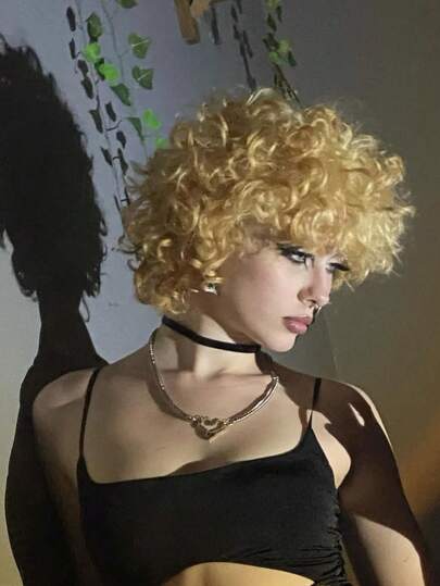 Parrucca riccio da donna da 8 pollici, elegante e dorata, adatta per taglie piccole e medie, con cuffia in rete traspirante, alta densità, parrucca sintetica versatile per uso quotidiano, feste o Ognissanti