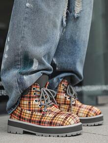 Nuevas botas de media caña de moda de otoño/invierno con estampado de pata de gallo clásico, botas de tobillo con cordones auténtico y suela gruesa para hombres