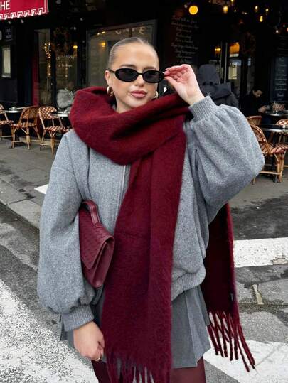 1PC Women Christmas Red Autumn/Winter Solid Color Versatile College Style Elegant Coarse Beard Thick Warm Scarf, Suitable For Cold Proof Shopping And Dressing In Autumn/Winter Season