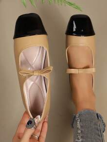 Sepatu Mary Jane Colorblock Baru dengan Pita, Gaya Retro Manis untuk Gadis, Cocok untuk Pemakaian Sehari-hari, Sekolah, Perjalanan, Nongkrong dengan Teman, Tersedia dalam Warna Colorblock Cokelat/Hitam dan Putih/Hitam - Khaki - View 2