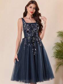 Đầm dạ hội midi không tay cổ vuông thanh lịch bằng vải lưới với khóa kéo và họa tiết đính sequin tinh tế. - Màu xanh hải quân - Xem 4