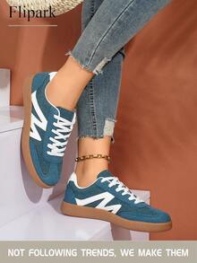Flipark 1 Pair Vintage Style Comfortable Women's Casual Shoes, Lace-Up Blue & White Suede Patchwork Low-Top Sneakers For Daily Wear