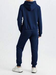 Conjunto casual 2 piezas con sudadera, gorro, cordones y pantalón con bolsillos - Azul Marino - Ver 2