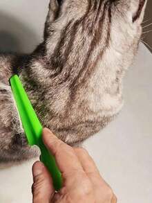 1pc 2-In-1 Pet Hair & Tear Stain Remover Brush - Stainless Steel Dog & Cat Flea Comb, Effectively Trims & Gently Removes Matted Fur And Fleas, Suitable For Dogs And Cats - Multicolor - View 6