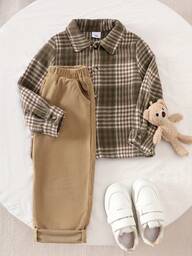 סט של 2 יחידות ג'קט חולצה מכופתרת עם שרוולים ארוכים ומשובצים + מכנסי קרגו/טרנינג קורדרוי בצבע אחיד, תלבושת אביב-סתיו לבנים