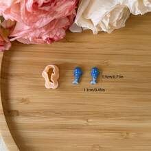 1 件/2 件迷你聚合物粘土切割器海洋主题鲨鱼、鲸鱼、蝠鲼、热带鱼、椰子树、海星、海龟、螃蟹、海豚形状耳环项链制作 - 杏色 - 查看 18
