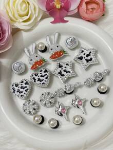 20 Stücke/Set Neue Mode Hochwertige Tropföl Niedliche Kaninchen Serie DIY Loch Schuhe Dekorative Accessoires - Tropföl Herz, Pentagramm, Kristall Quadratische Schnalle, 3D Perle, Abnehmbare Schuhschnallen Accessoires, ABS Kunststoff Material, Geeignet für Lochschuhe, Strand, Zuhause im Sommer