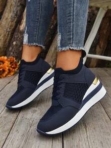 Nuevos zapatos deportivos casuales de mujer con cuña y cordones para primavera/otoño 2025