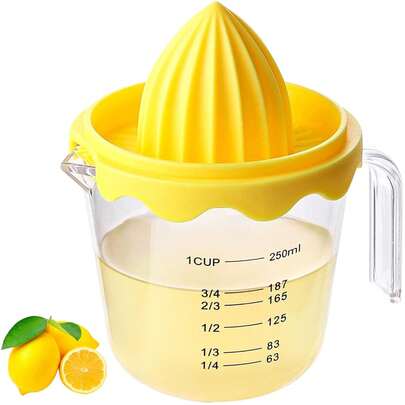 1 Stück manueller Saftpresse-Becher mit Skala für einfache Beobachtung. Ein kleiner Saftpresse-Becher, der sich für Zitrusfrüchte eignet, praktisch zum Mitnehmen und Verwenden während der Reise (Zufallsfarbe)