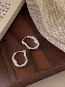 1pair Simple TearDrop Hoop Earrings, Chunky Gold Tone Water Droplet Earrings, U-Shaped Earrings, Oval Hoop Earrings, Stylish And Elegant Lightweight Dainty Women Jewelry, Perfect Gift For Her - Silver - View 5