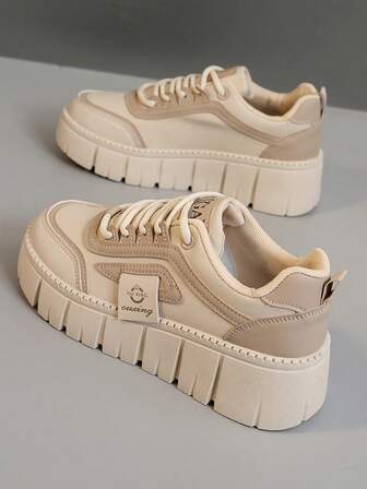 1 Pair Women's Casual Sports Chunky Sneakers, Round Toe Lace-Up Outdoor Leather Shoes, Spring/Summer