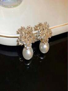 Pair Of Luxurious Flower Earrings, Women's Exaggerated High Street Fashion Earrings Suitable For Daily Wear Valentine's Day Earrings - 金色 - 查看 3