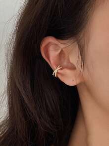 1pc Korean-Style Elegant And Simple Cross Ear Cuffs, Suitable For Banquets, Beach Vacations, Dates, Parties, Valentine's Day, Halloween, Christmas, New Year's Day, And As Gifts