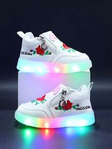 1 Pair 2026 New Light-Up Shoes For Girls, Leather Upper, Glowing Flashing Lights, Student Sports Shoes - White - View 1