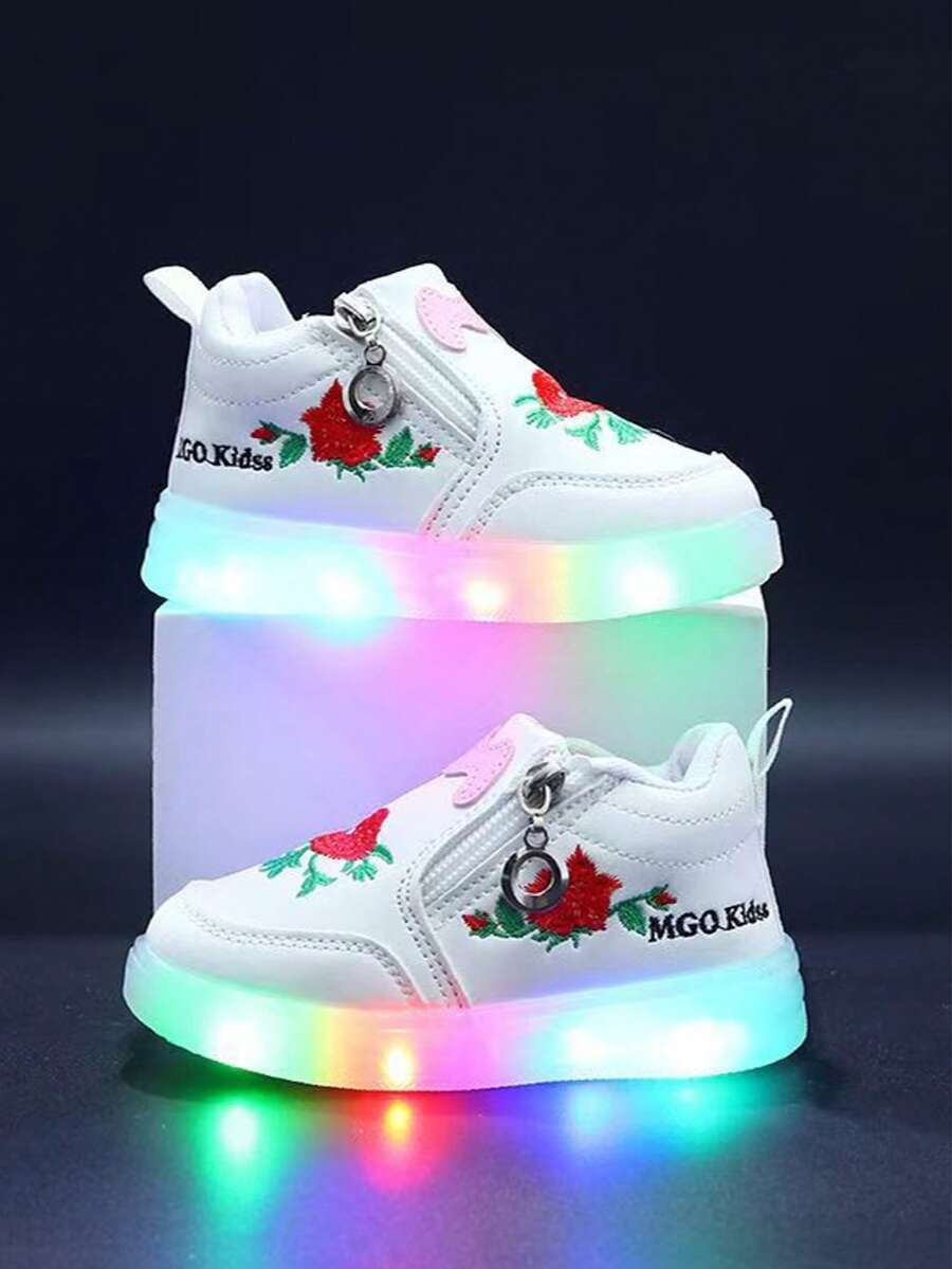 1 Pair 2026 New Light-Up Shoes For Girls, Leather Upper, Glowing Flashing Lights, Student Sports Shoes - White - View 1