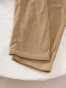 2pcs Boys Casual Plaid Long Sleeve Button-Up Shirt Jacket + Corduroy Solid Color Cargo Pants/Sweatpants Set, Boys Spring Autumn Outfit