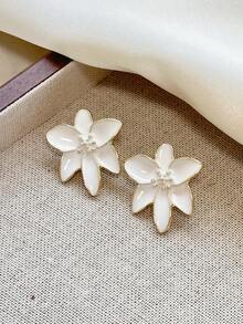 1pair Elegant Flower Retro Design Fashion Statement Earrings For Women,Daily Wear, Party Gifts, Mother's Day Gift