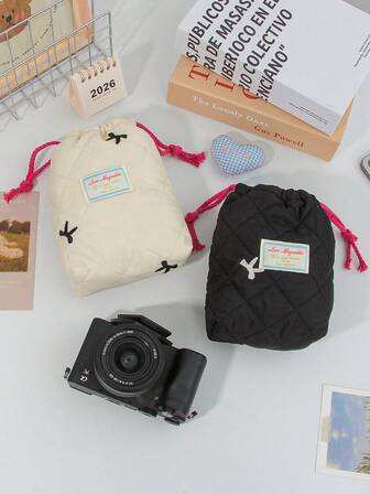1Pc Cute Embroidery Bow Quilted Camera Bag Floral Print CCD Storage Bag Cartoon Camera Case Travel Small Items Drawstring Storage Bag Multi-Functional Striped Makeup Pouch Soft Material Anti Fall And Dustproof Small Bag Camera Pouch, Suitable For Black Card Camera Storage, Simple And Portable, Anti Fall