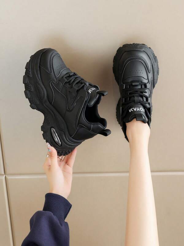 9cm Plateau Schnür-Sneaker, Schwarz