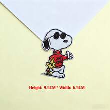 5pcs Cute Snoopy Dog Car Heart Shaped Embroidered Patches, Suitable For Clothing DIY Iron-On, Random Style