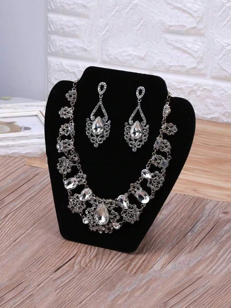 Présentoir élégant pour colliers et boucles d'oreilles, présentoir pour colliers et boucles d'oreilles, boîte de rangement en velours noir pour boucles d'oreilles, colliers, pendentifs, bijoux, cadeau de Saint-Valentin et de Noël.