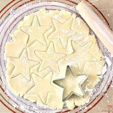 5pcs/Set Star Tower Cookie Cutter Set, Christmas DIY, Sizes: 2", 2.3", 2.7", 3", 3.5", Stainless Steel Star Shaped Cookie Molds For Pastry, Cookies And Dough Cutting