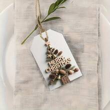 48 szt. rustykalnych, rustykalnych, wiejskich etykiet prezentowych z konopnej liny – elegancka faktura słojów drewna z wycięciami w kształcie szyszki i dzwonka, świąteczne kokardy i sznurek do pakowania prezentów, ozdoby choinkowe, świąteczne rękodzieło – beżowe/brązowe etykiety papierowe z białym tłem, trwałe i łatwe do pisania, vintage'owe etykiety prezentowe, etykiety prezentowe dla zwierząt na Boże Narodzenie, etykieta prezentowa, świąteczne etykiety prezentowe ze zwierzętami, sezonowy wystrój domu