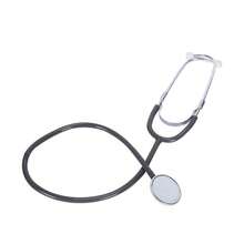 1 pieza El estetoscopio de un solo uso de un solo cabezal y una sola cara viene equipado con un estetoscopio de colores múltiples opcional. Las opciones de múltiples colores son adecuadas para desempeñar el papel de un estetoscopio de médico.