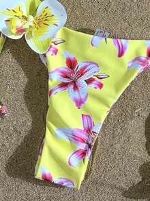 Conjunto de Maiô Bikini Fio Dental com Alça Halter Sem Costas e Amarração Nas Costas com Estampa Floral e Amarração Nas Laterais, Tecido de Alta Elasticidade, Conjunto com Sutiã Halter, 2 Peças, Verão, Praia, Férias, Looks de Verão para Mulheres, Looks de Praia para Mulheres, Roupa de Praia Feminina, Maiô Bikini com Sustentação, Vestido Floral Feminino, Maiô Bikini Estiloso, Maiôs Estilosos