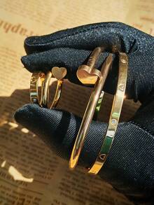 4 件 18K 镀金不锈钢心形手镯和戒指套装，时尚优雅的女士珠宝，防水防褪色，适合日常佩戴和送礼 - 款式四 金色 - 查看 5